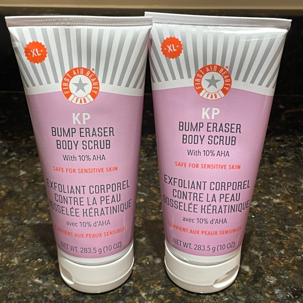 First Aid Beauty KP Bump Eraser Body Scrub 10% AHA